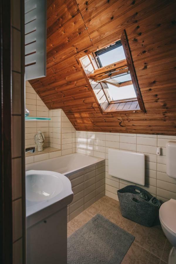 Hegymagas Szent Gyoergy Cottage מראה חיצוני תמונה